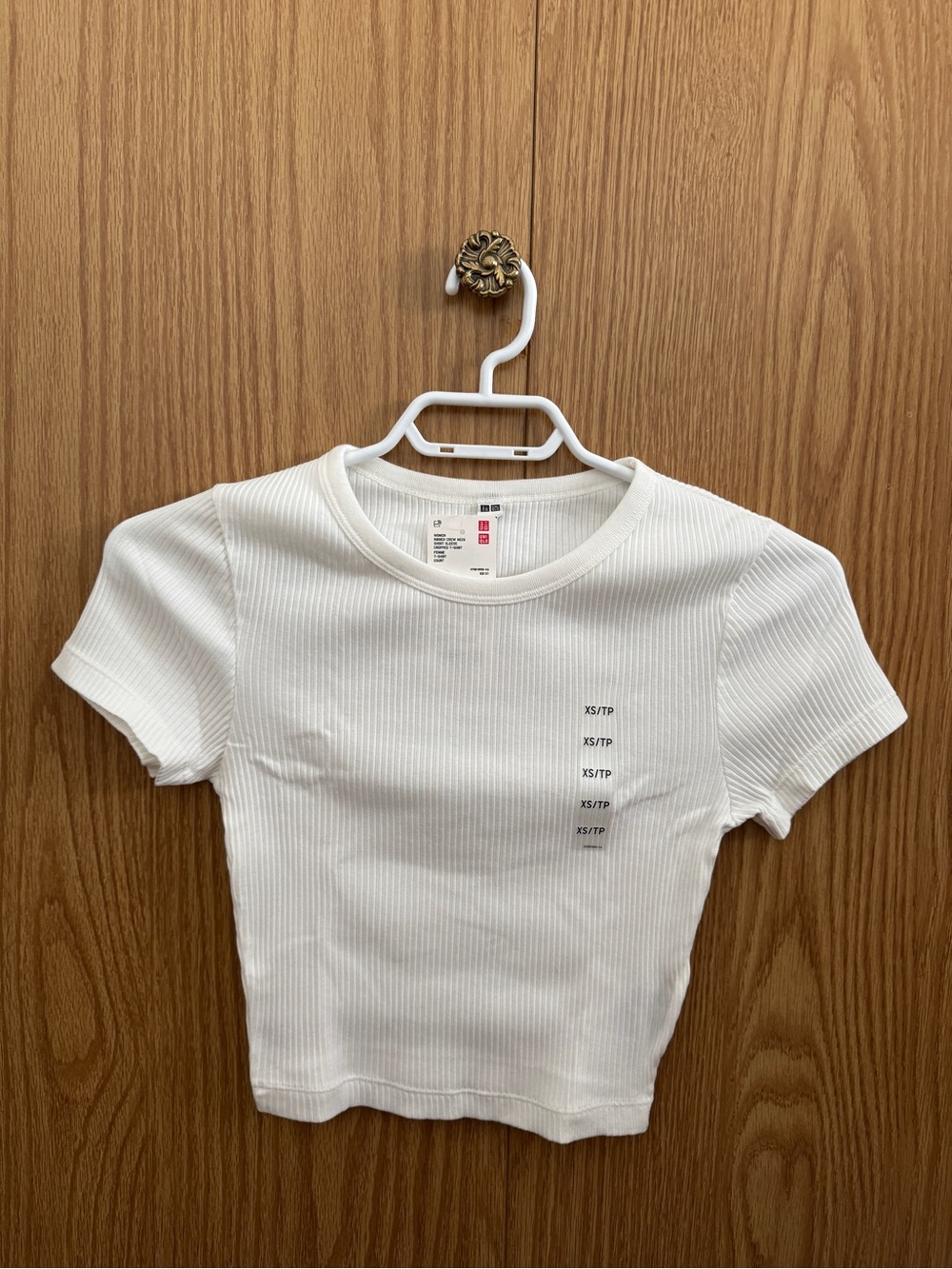 Uniqlo White Ribbed Short Sleeve Cropped T-Shirt
